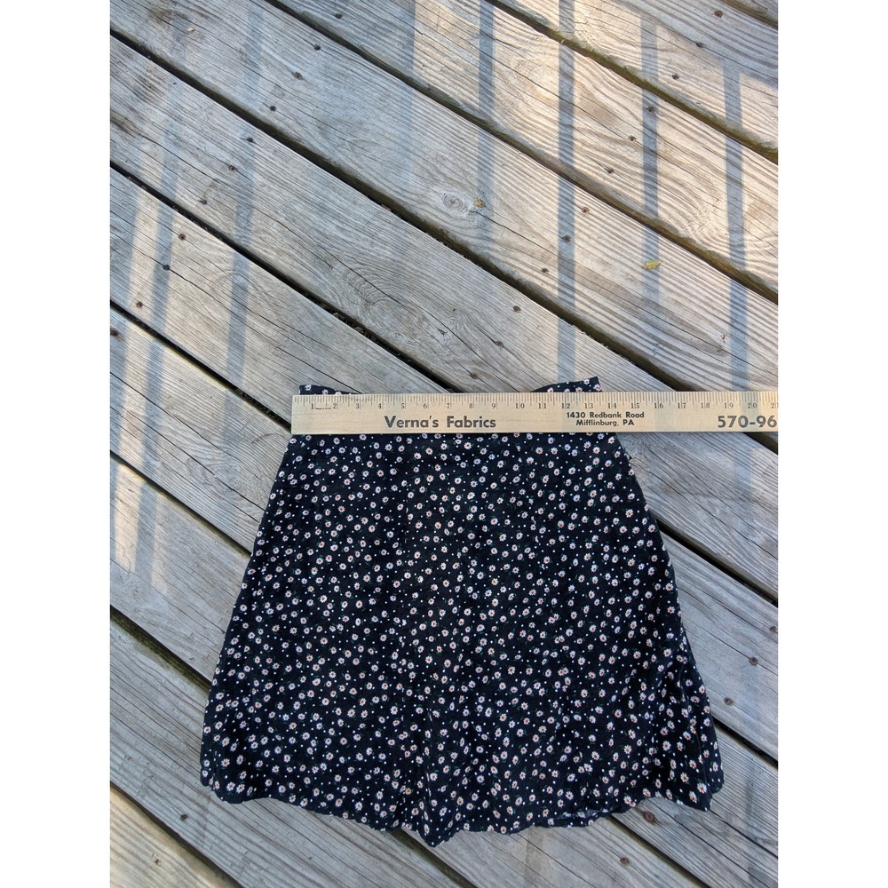 Expressions Floral Mini Skirt Black Pink White Cottagecore Lightweight Womens - Picture 3 of 4